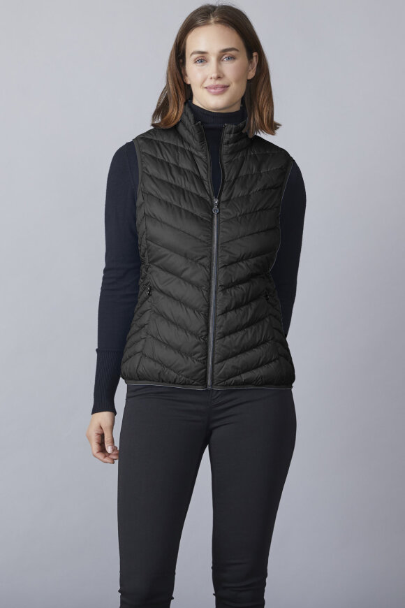 Junge - Louise Light Down - Let Dun Vest - Black